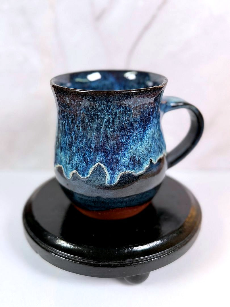 68(2) Mug: Lesbian Joy - Dreamscape