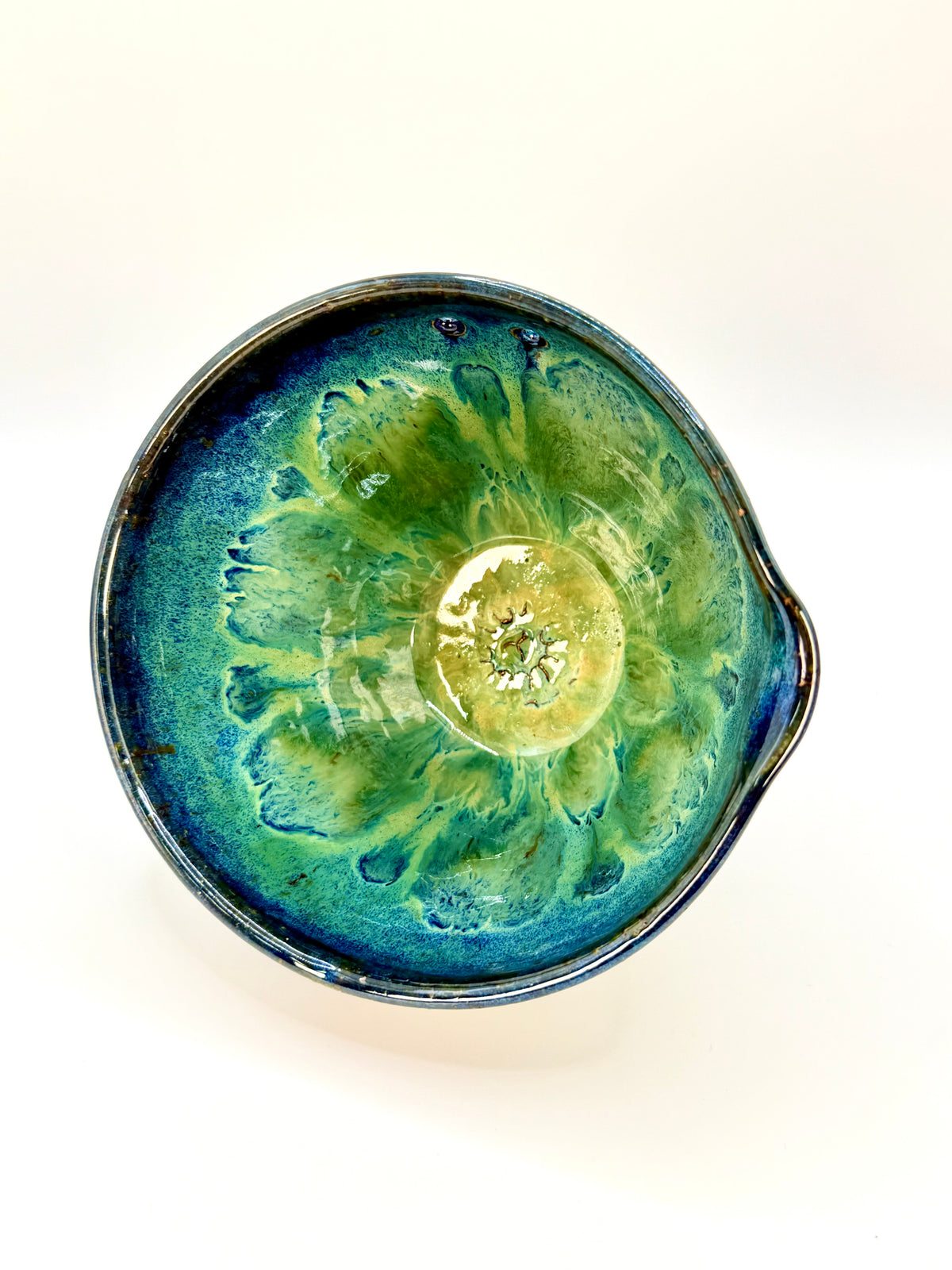 Seafoam Bowl (Misfit Resident)